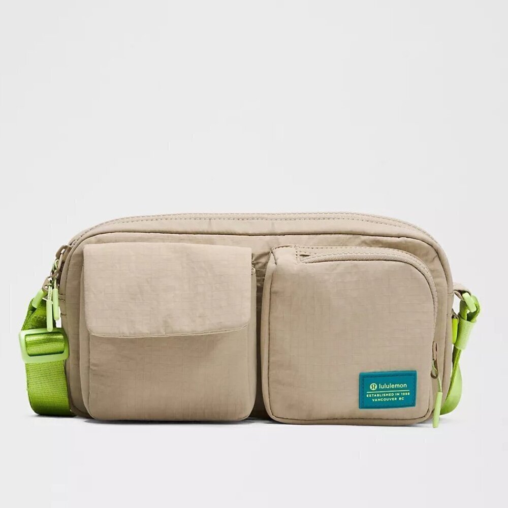 NWT Lululemon Multi-Pocket Crossbody Bag 2.5L - Sheer Oak/Sour Grape